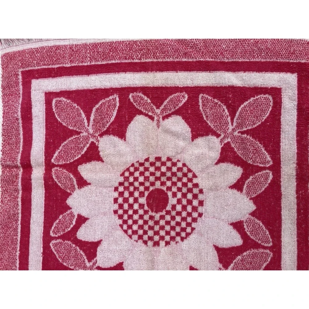 Vintage cotton bath towel St. Mary's pink & white floral daisy sunflower 1970's